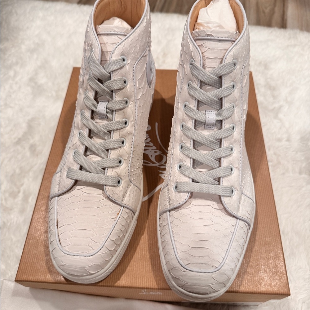 NIB RARE LOUBOUTIN RANTUS ORLATO FLAT PYTHON MAT/NAPPA in White Sz 44